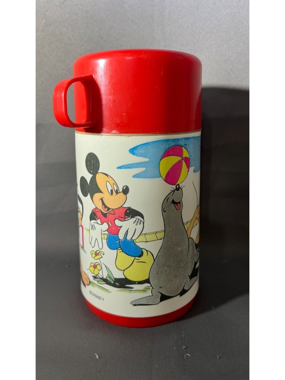 Vintage 1960s Disney Mickey Mouse & Pluto Red Aladdin Cup - Picture 2 of 8